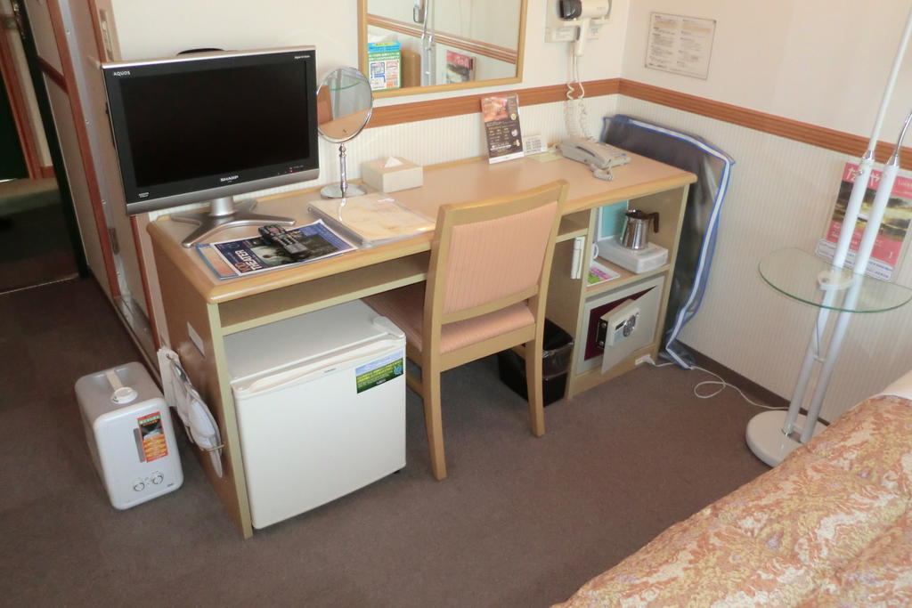 Toyoko Inn Nishitetsu Kurume Eki Higashi Guchi Esterno foto